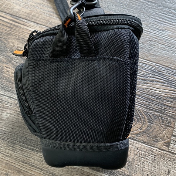 Case Logic Camera Bag - Picture 9 of 11